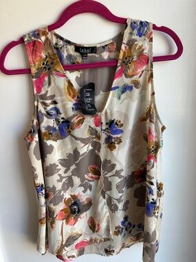 NWT Flowy Floral Sleeveless V-Neck Top Cream/ Taupe with Pink & Blue